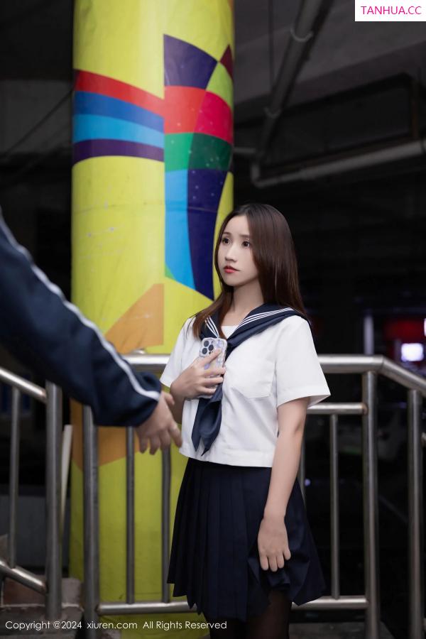   [XiuRen]高清写真图 2024.04.24 No.8443 杏子Yada 黑丝美腿第7张图片